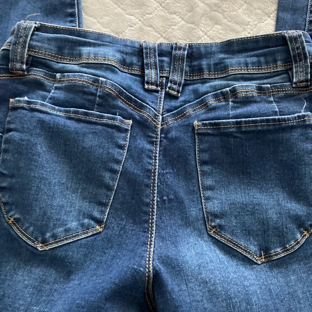 Ladies Jeans - Picture 2 of 10